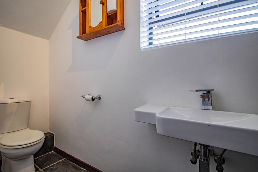 5 Bedroom Property for Sale in Yzerfontein Western Cape